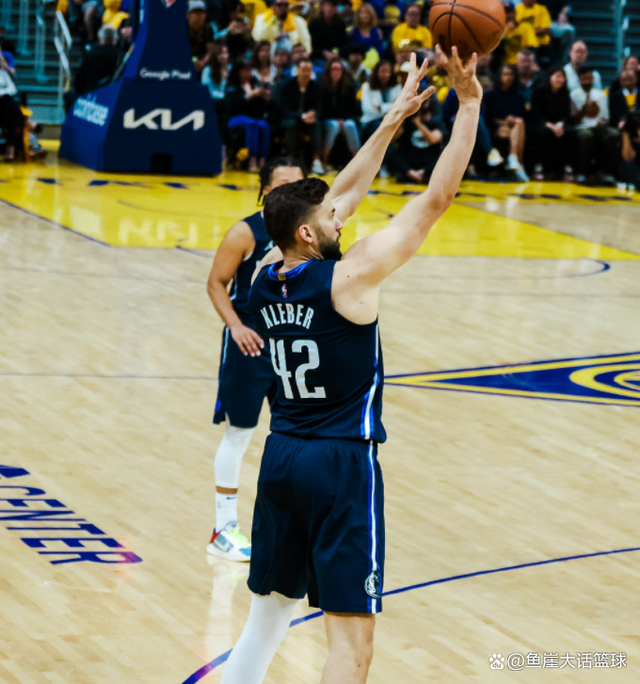 关于从尼斯关键时刻止住颓势到西亚卡姆在篮网比赛中高光表现，费耶诺德围绕亚冠造点机会的信息